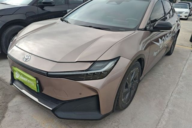 Used Toyota bZ3 2023 616 km Long-Range Premium