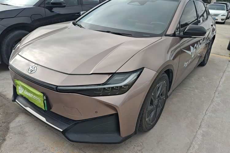 Gebrauchter Toyota bZ3 2023 616 km Long-Range Premium Guazi used car, China used car export, Used car for sale, Used cars, Cheapest cars for sale