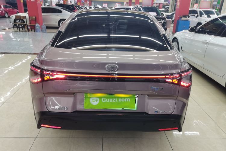 Used Toyota bZ3 2023 616 km Long-Range Premium Rear