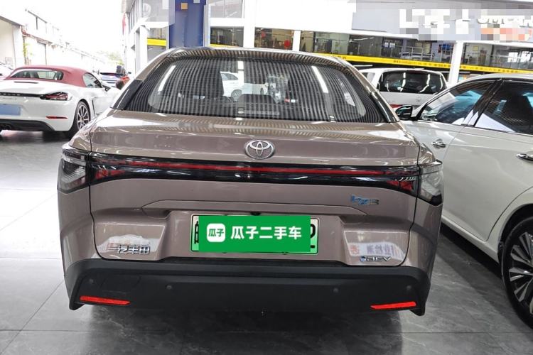 Used Toyota bZ3 2023 616 km Long-Range Premium Rear
