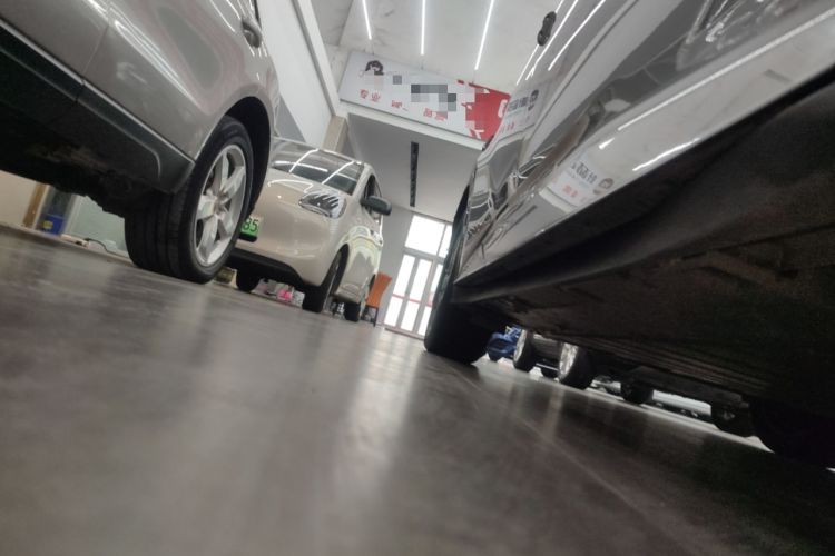 Used Toyota bZ3 2023 517 km Elite PRO Right Side Sill