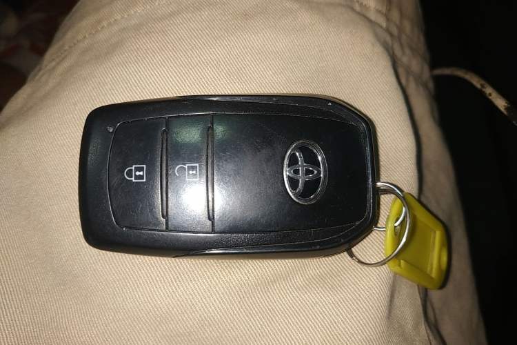 Used Toyota bZ3 2023 616 km Long-Range Premium Vehicle Key