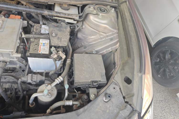 Used Toyota bZ3 2023 616 km Long-Range Premium Engine Bay Left