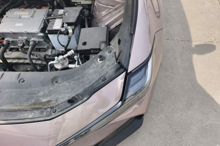Used Toyota bZ3 2023 616 km Long-Range Premium Engine Bay Left