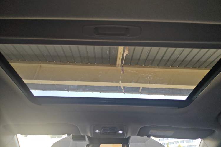 Used Toyota bZ3 2023 616 km Long-Range Premium Headliner
