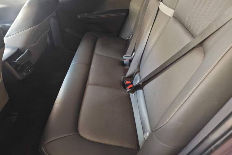 Used Toyota bZ3 2023 616 km Long-Range Premium Left Rear Seat