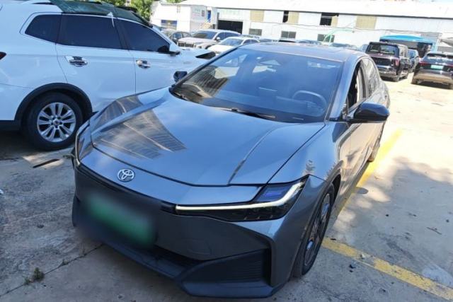 Used Toyota bZ3 2023 616 km Long-Range PRO