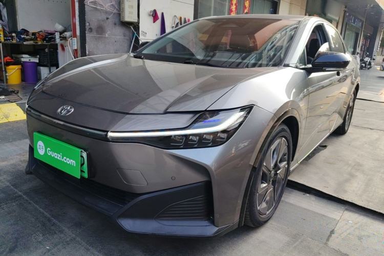 Used Toyota bZ3 2023 616 km Long-Range PRO Guazi used car, China used car export, Used car for sale, Used  cars, Cheapest cars for sale