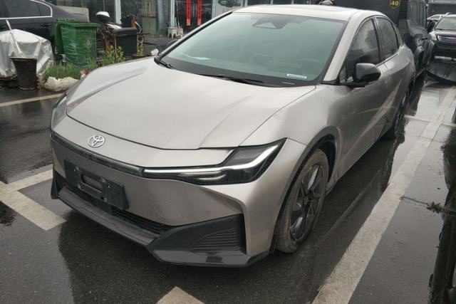 Used Toyota bZ3 2023 517 km Elite PRO