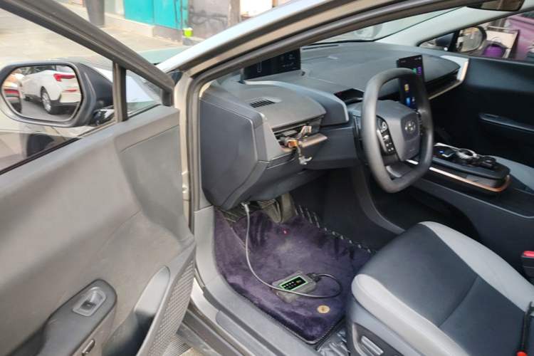 Used Toyota bZ3 2023 616 km Long-Range PRO Driver Seat