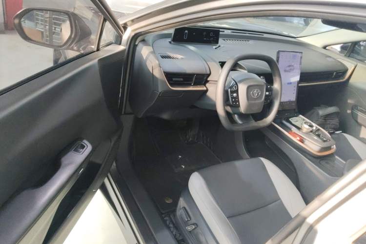 Used Toyota bZ3 2023 616 km Long-Range PRO Driver Seat