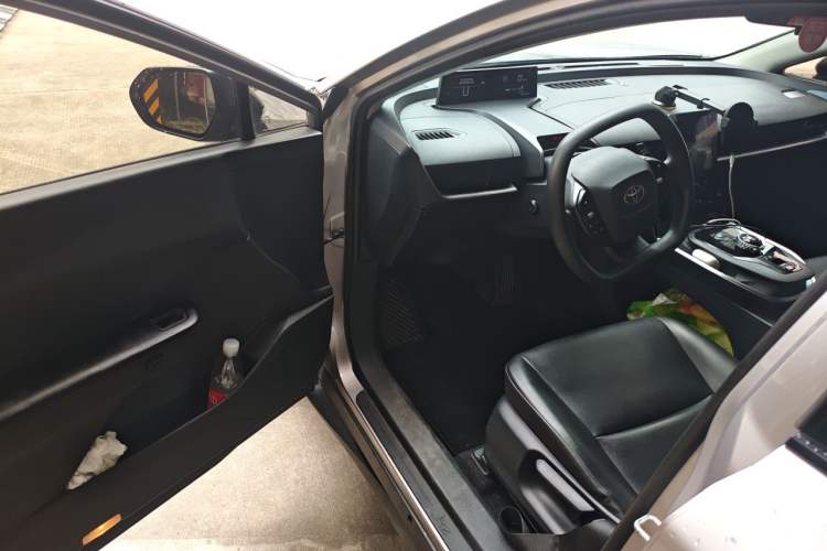 Used Toyota bZ3 2023 517 km Elite PRO Driver Seat