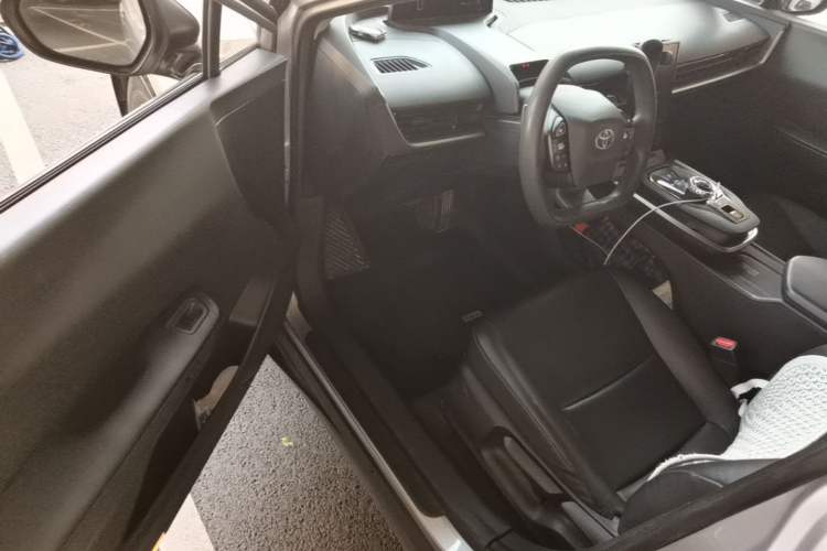 Used Toyota bZ3 2023 517 km Elite PRO Driver Seat