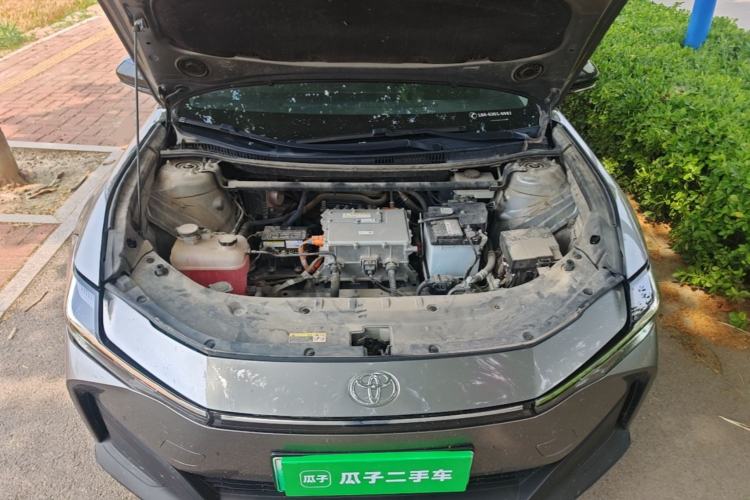 Used Toyota bZ3 2023 517 km Elite PRO Engine Bay