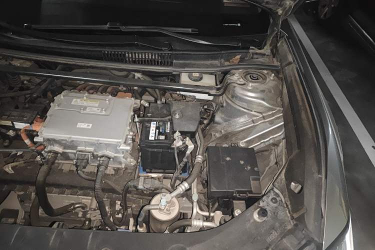 Used Toyota bZ3 2023 616 km Long-Range PRO Engine Bay Left