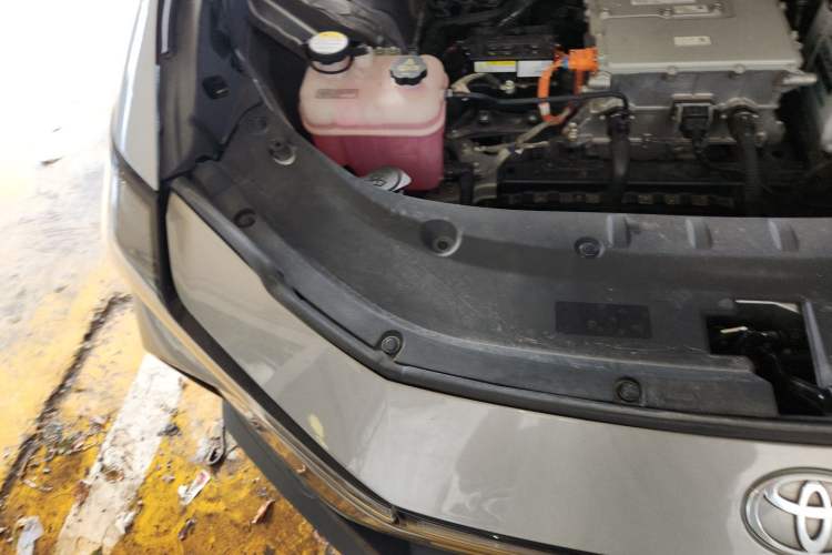Used Toyota bZ3 2023 616 km Long-Range PRO Engine Bay Right