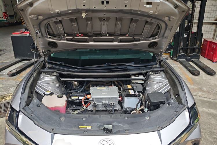 Used Toyota bZ3 2023 517 km Elite PRO Engine Bay