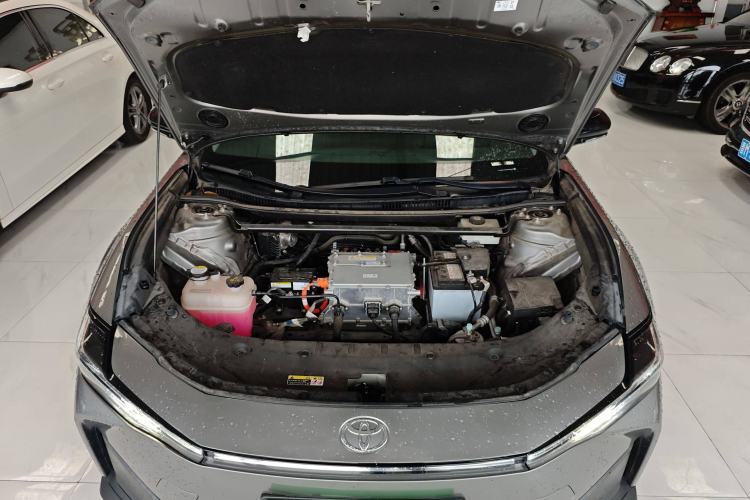 Used Toyota bZ3 2023 517 km Elite PRO Engine Bay