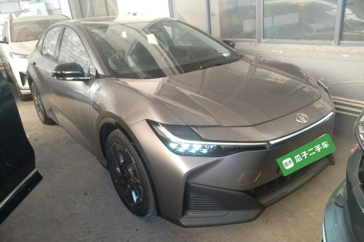 Used Toyota bZ3 2023 616 km Long-Range PRO Exterior 2