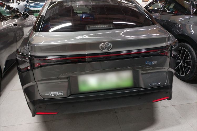 Used Toyota bZ3 2023 616 km Long-Range PRO Exterior 4