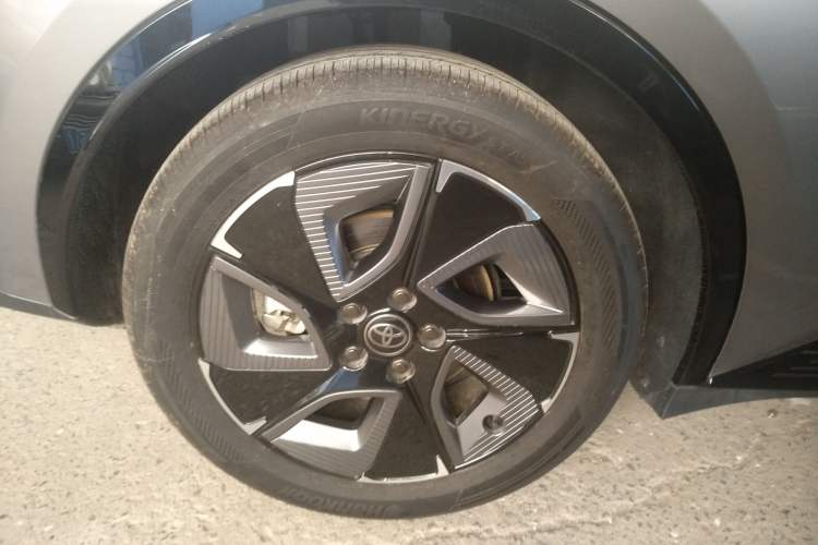 Used Toyota bZ3 2023 616 km Long-Range PRO Exterior 8