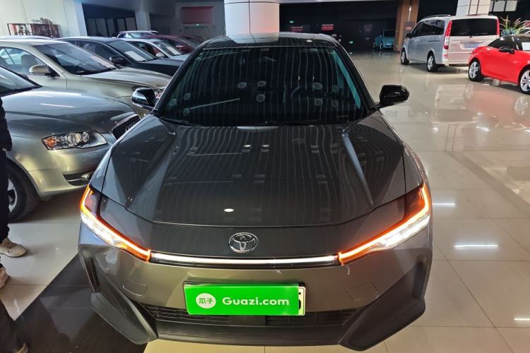 Used Toyota bZ3 2023 616 km Long-Range PRO Front