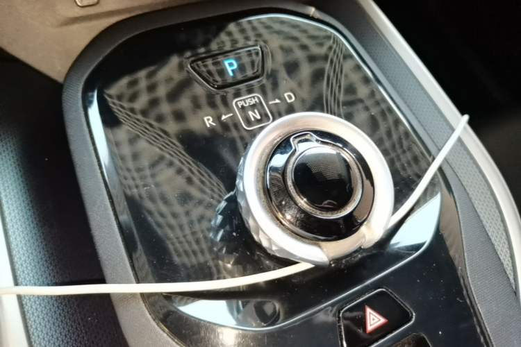 Used Toyota bZ3 2023 517 km Elite PRO Gear Lever