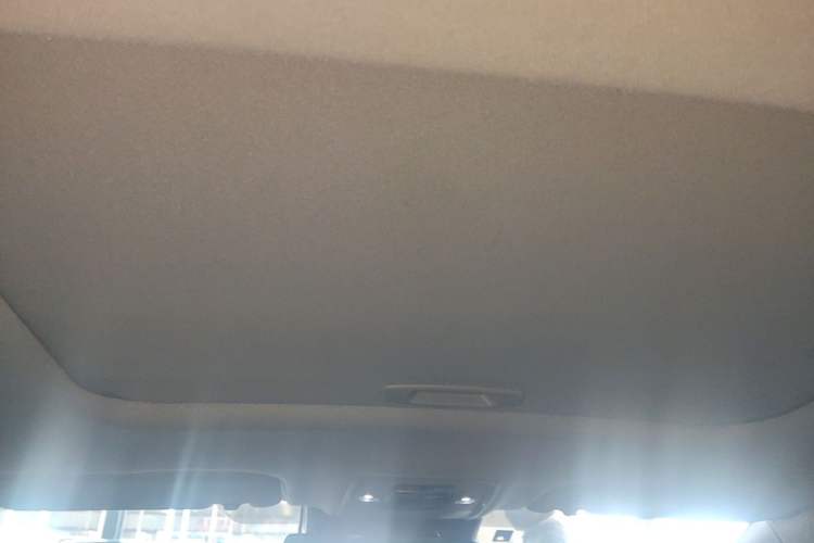 Used Toyota bZ3 2023 616 km Long-Range PRO Headliner