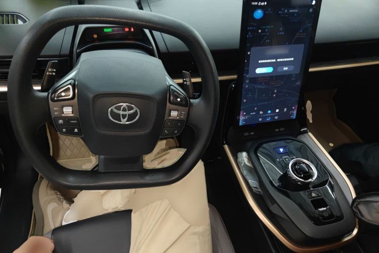 Used Toyota bZ3 2023 616 km Long-Range PRO Interior 2