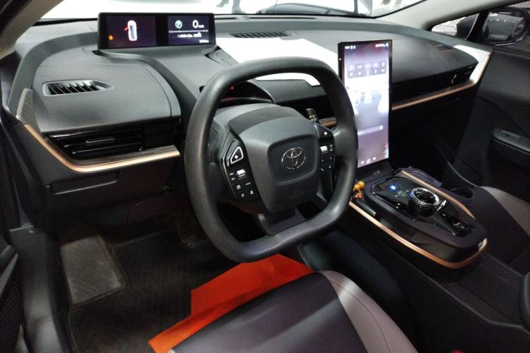 Used Toyota bZ3 2023 616 km Long-Range PRO Interior 2
