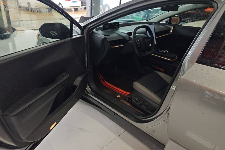 Used Toyota bZ3 2023 517 km Elite PRO Interior 3