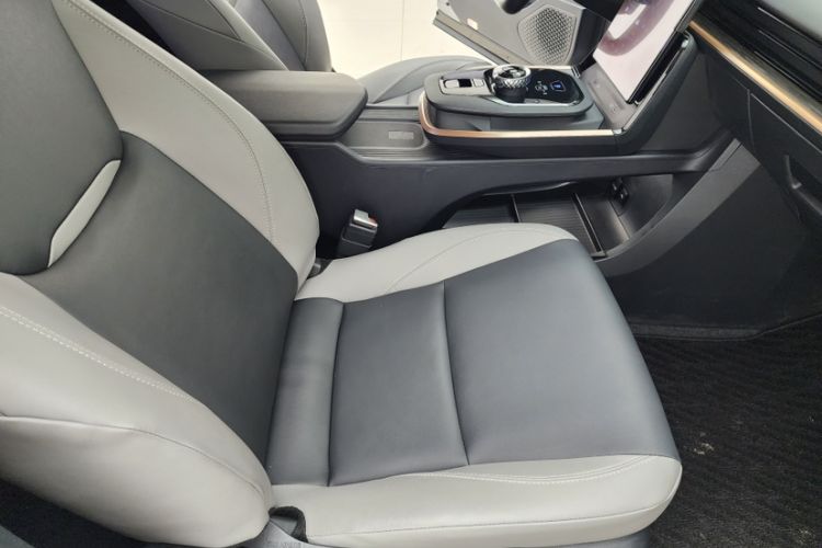 Used Toyota bZ3 2023 517 km Elite PRO Interior 6
