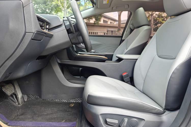 Used Toyota bZ3 2023 517 km Elite PRO Interior 7