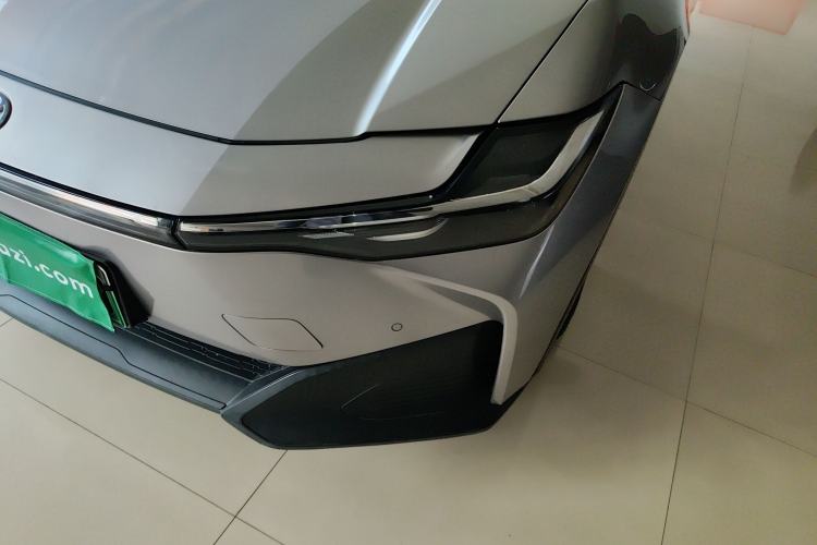 Used Toyota bZ3 2023 517 km Elite PRO Left Front Headlight