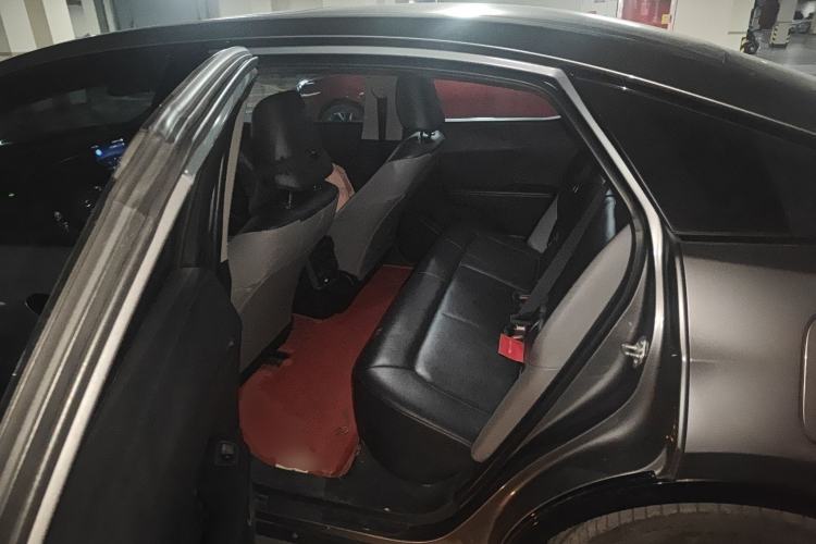Used Toyota bZ3 2023 616 km Long-Range PRO Left Rear Seat