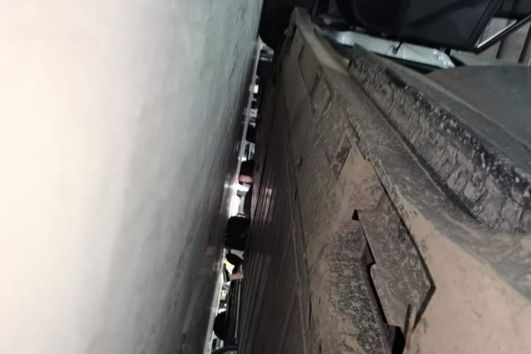 Used Toyota bZ3 2023 517 km Elite PRO Left Side Sill