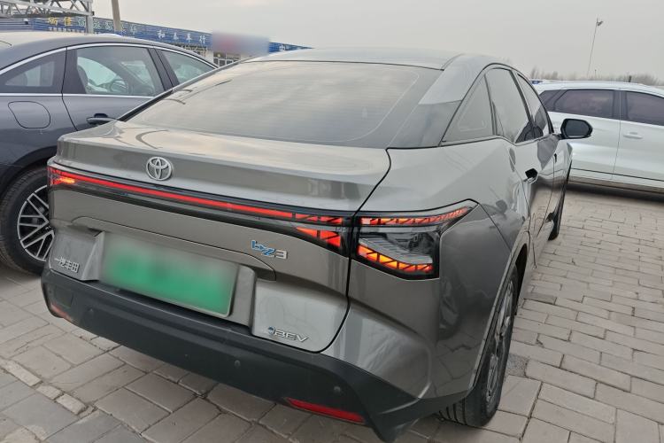Used Toyota bZ3 2023 616 km Long-Range PRO Rear Right 45 Deg