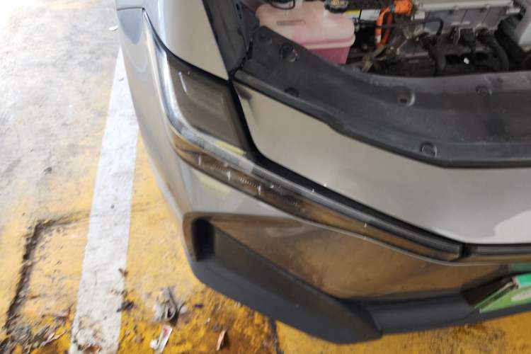 Used Toyota bZ3 2023 616 km Long-Range PRO Right Front Headlight