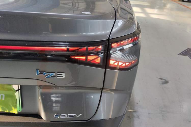 Used Toyota bZ3 2023 616 km Long-Range PRO Right Rear Taillight