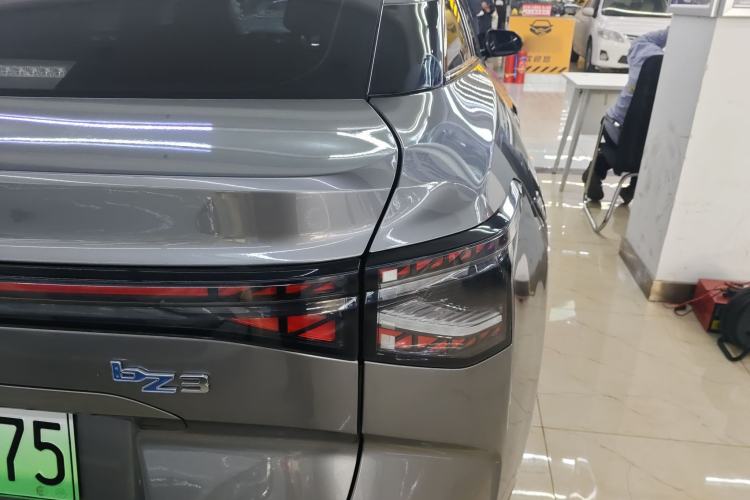 Used Toyota bZ3 2023 616 km Long-Range PRO Right Rear Taillight