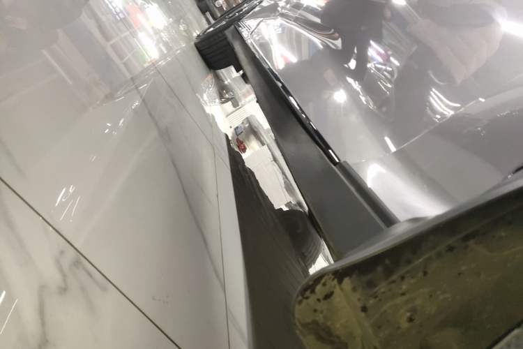 Used Toyota bZ3 2023 517 km Elite PRO Right Side Sill