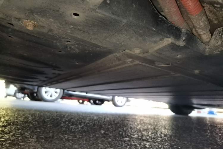 Used Toyota bZ3 2023 517 km Elite PRO Right Side Sill
