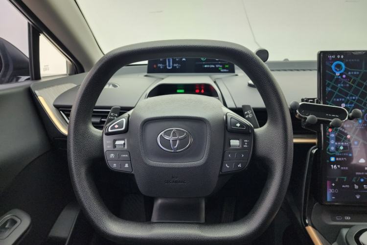 Used Toyota bZ3 2023 517 km Elite PRO Steering Wheel