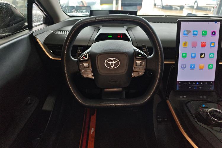 Used Toyota bZ3 2023 517 km Elite PRO Steering Wheel