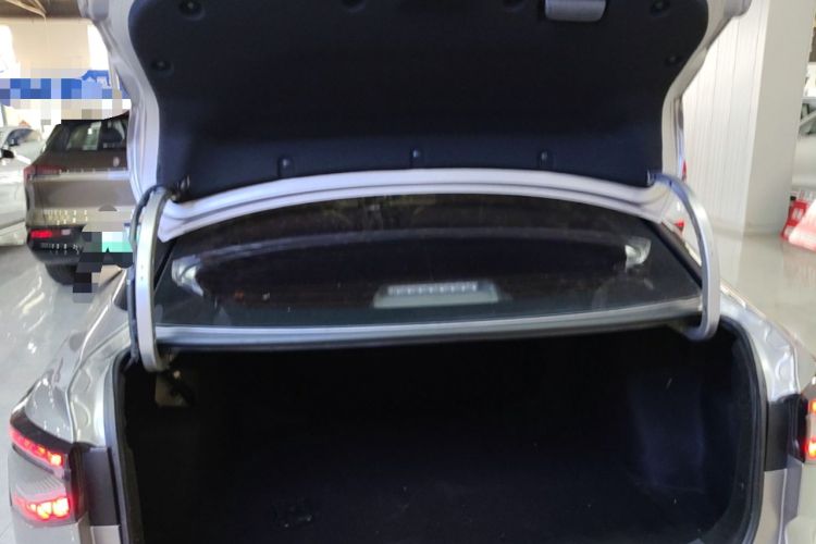 Used Toyota bZ3 2023 517 km Elite PRO Trunk