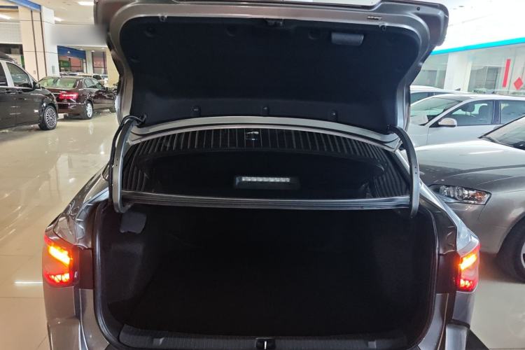 Used Toyota bZ3 2023 616 km Long-Range PRO Trunk