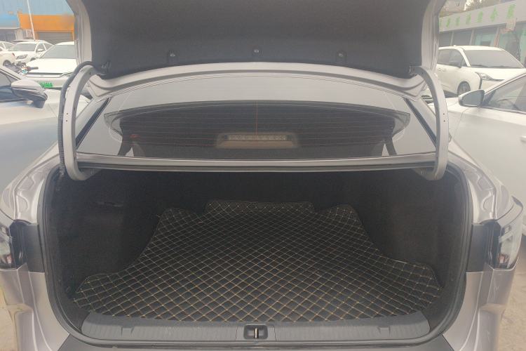 Used Toyota bZ3 2023 517 km Elite PRO Trunk