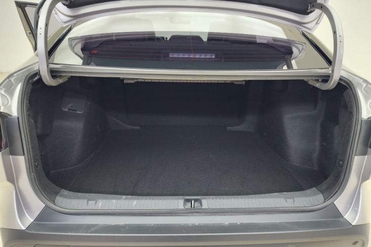 Used Toyota bZ3 2023 517 km Elite PRO Trunk