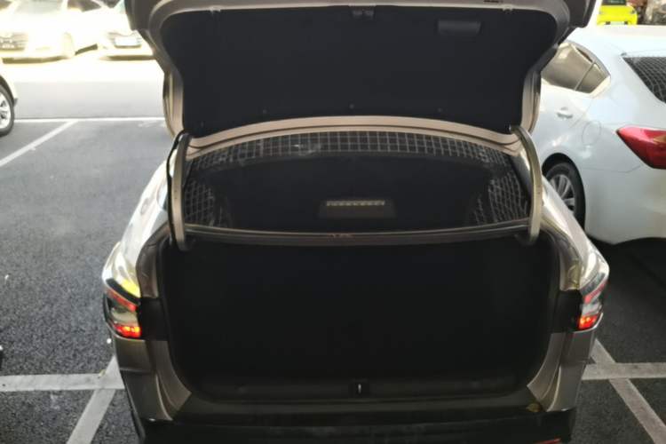 Used Toyota bZ3 2023 517 km Elite PRO Trunk