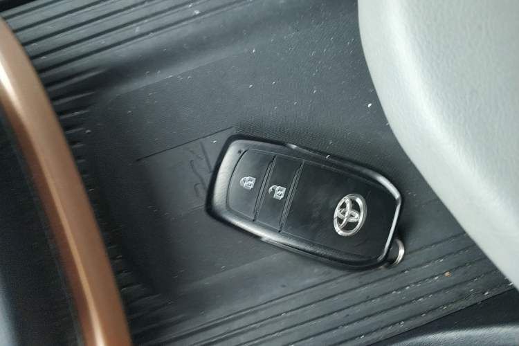 Used Toyota bZ3 2023 517 km Elite PRO Vehicle Key